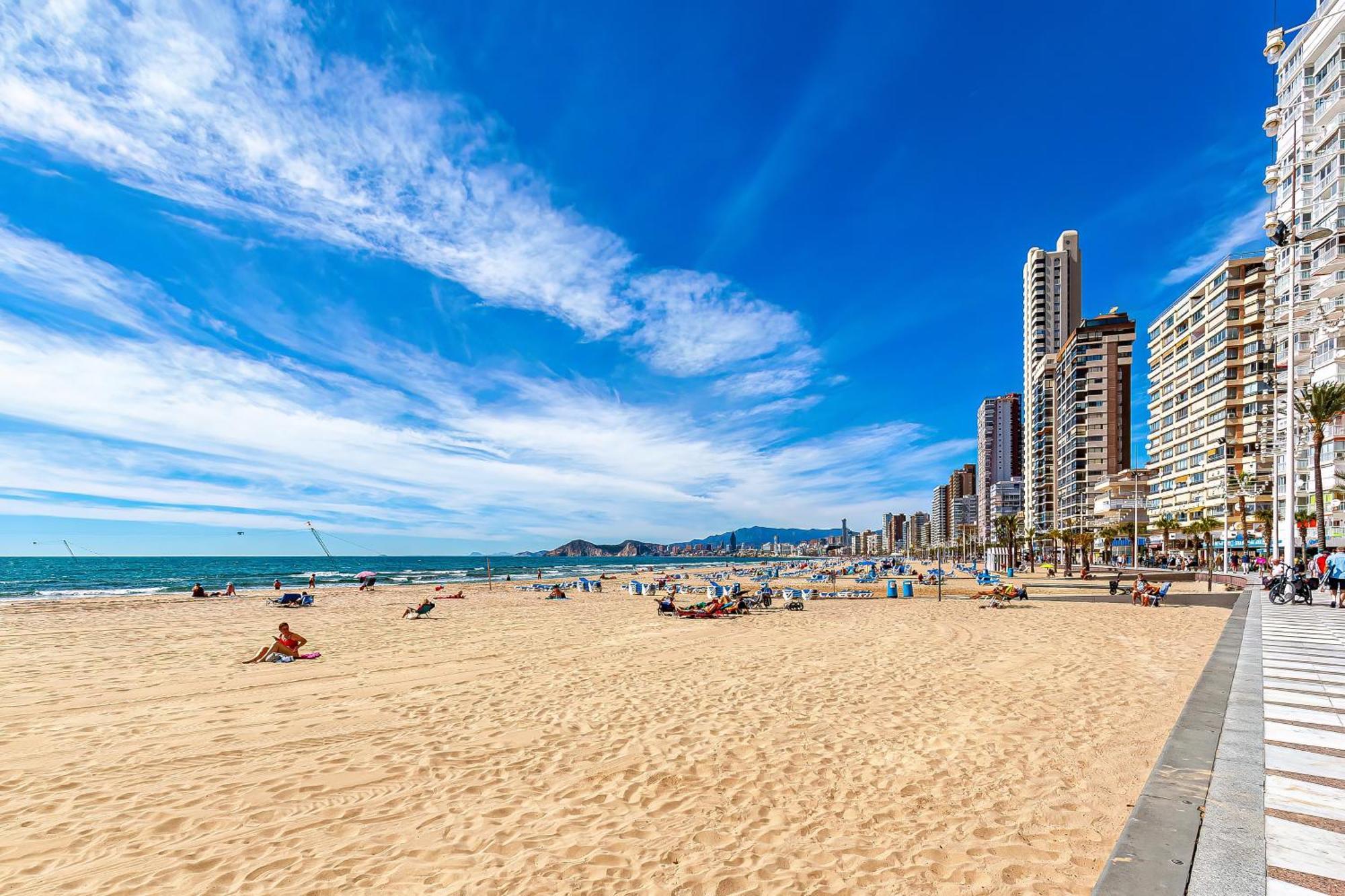 Acuarium Levante Beach Apartment เบนิดอร์ม ภายนอก รูปภาพ